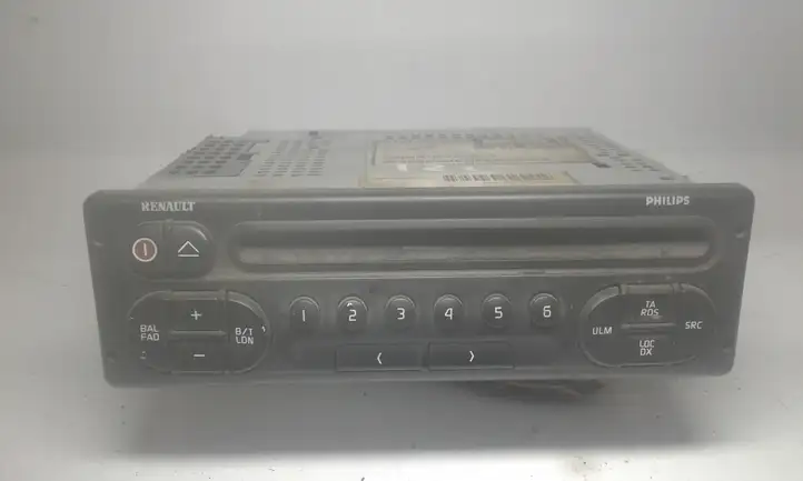 Renault Megane I (1995 - 2002) 7700433070 Магнитола / мультимедийная система — фото 1