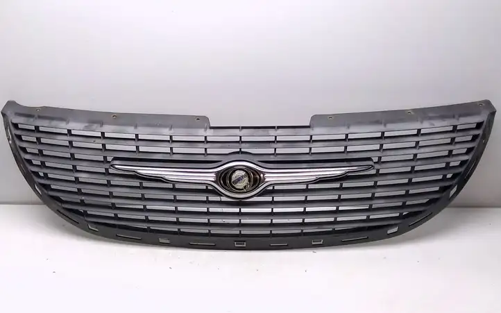 Chrysler Voyager (2001 - 2004) 4857522AA Верхняя решетка радиатора — фото 1