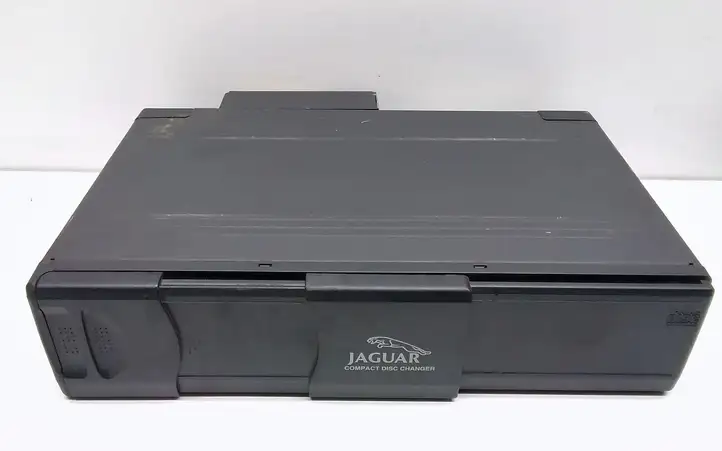 Jaguar X-Type (2001 - 2008) 1X14318C830AC CD/DVD чейнджер — фото 1