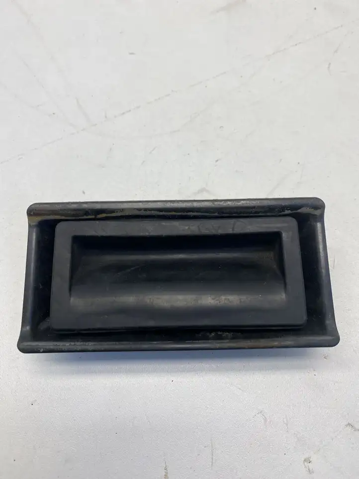 Volkswagen Jetta VI (2011 - 2018) 5N0827566 Кнопка закрытия крышки багажника — фото 1
