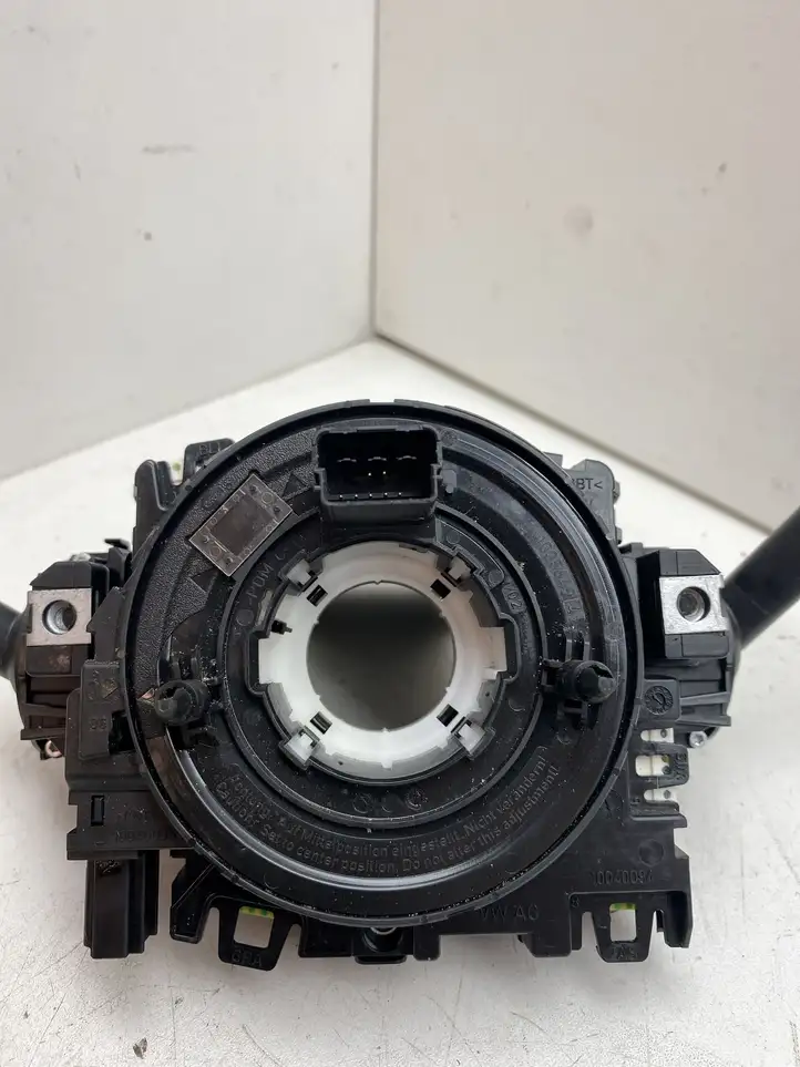 Volkswagen Golf VII (2013 - 2019) 5Q0953549F Контактное кольцо SRS — фото 2