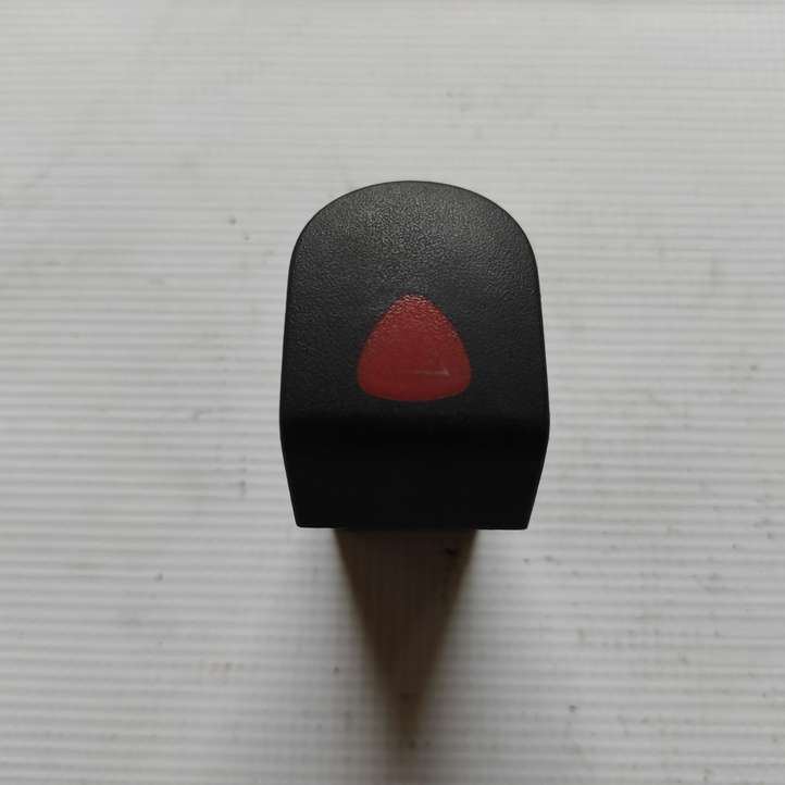 Renault Kangoo I (2003 - 2008)  090307D Включатель аварийных фонарей