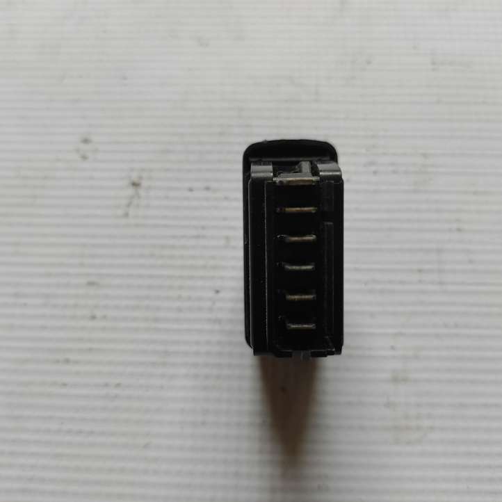 Renault Kangoo I (2003 - 2008)  090327N Кнопка стеклоподъемников
