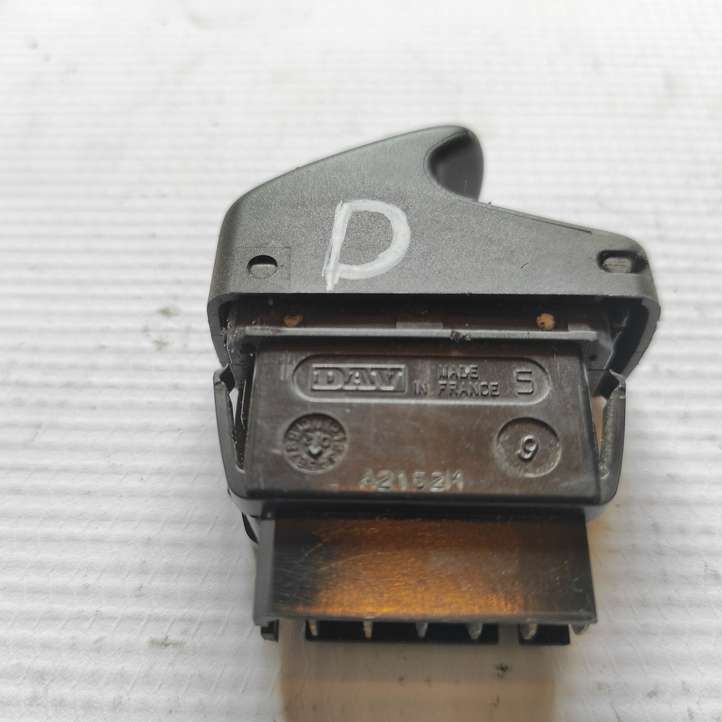 Renault Kangoo I (2003 - 2008)  090327N Кнопка стеклоподъемников