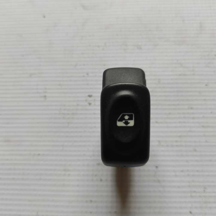 Renault Kangoo I (2003 - 2008)  090327N Кнопка стеклоподъемников