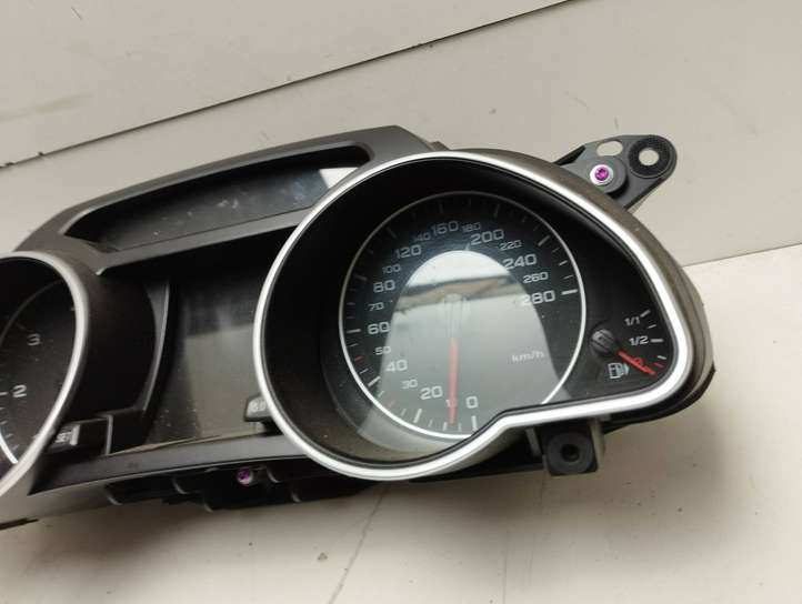 Audi A5 (2007 - 2011)  8T0920931A Спидометр (приборный щиток)