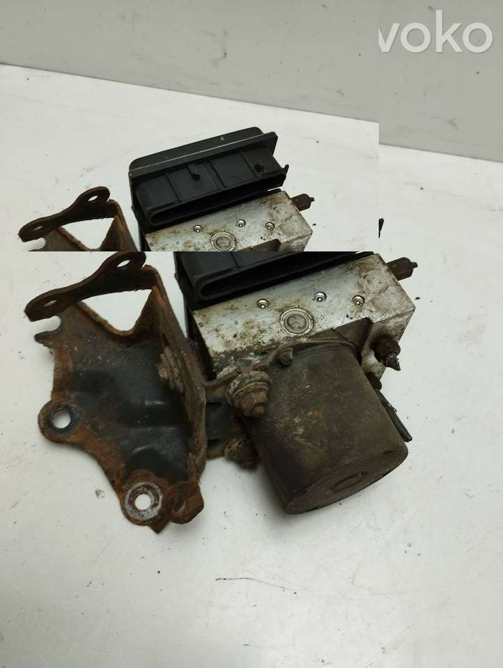 Toyota Auris 150 (2006 - 2012)  4454012080 Блок ABS