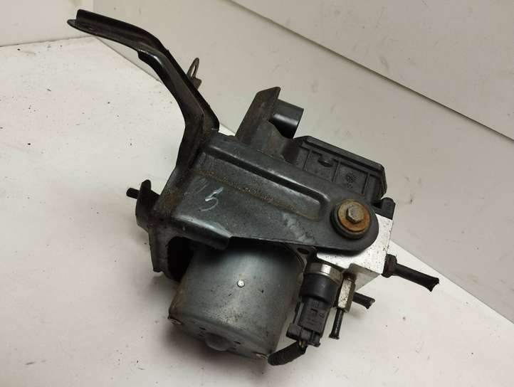 Toyota Avensis T250 (2006 - 2009)  8954105100 Блок ABS
