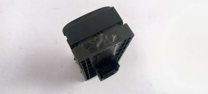 Audi Q3 (2011 - 2014)  8X0959851 Кнопка стеклоподъемников