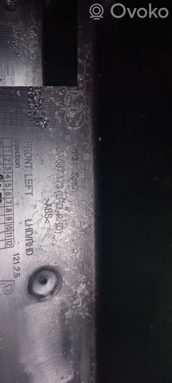 Audi Q3 (2011 - 2014)  8U0876173 Передняя звукоизоляция