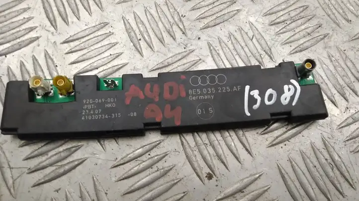Audi A4 S4 B7 8E 8H (2004 - 2009) 8E5035225AF Усилитель антенны — фото 1