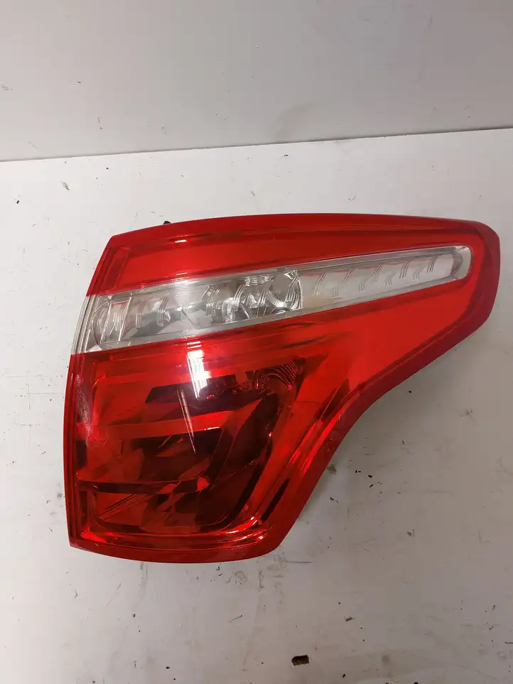 Citroen C4 I Picasso (2006 - 2013) 9687336580 Задний фонарь в кузове — фото 1