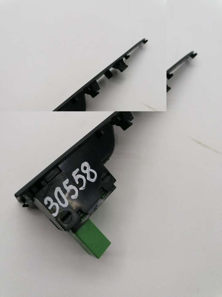 Seat Leon (1P) (2005 - 2012)  1P0959855 Кнопка стеклоподъемников