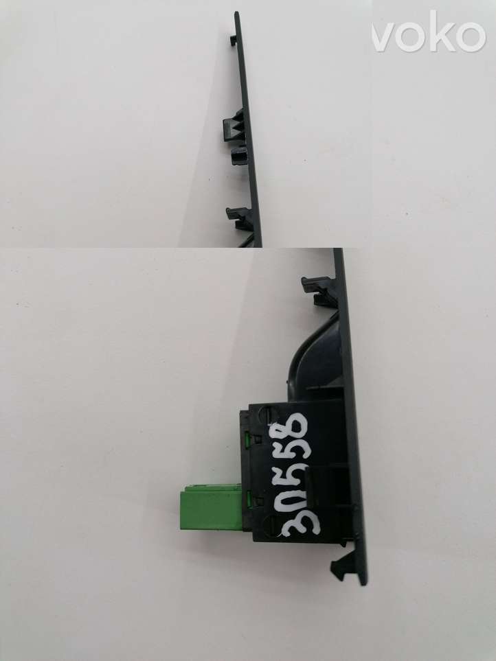 Seat Leon (1P) (2005 - 2012)  1P0959855 Кнопка стеклоподъемников