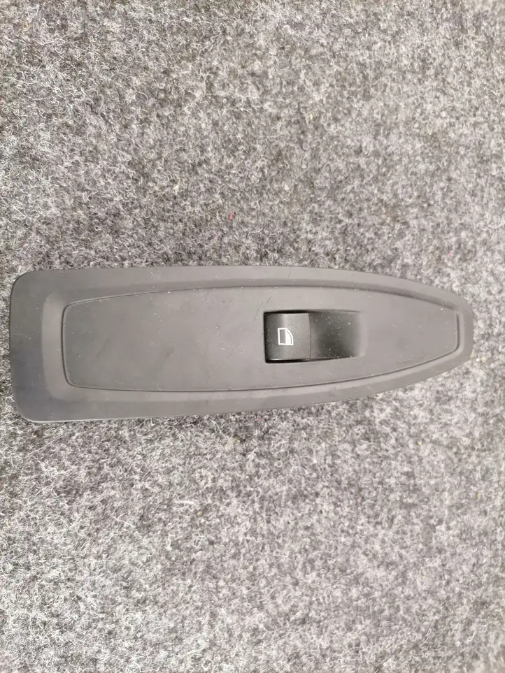 BMW 4 F32 F33 (2013 - 2017) 9208107 Блок кнопок стеклоподъемников — фото 1
