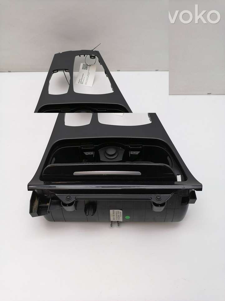 BMW 5 GT F07 (2010 - 2017)  51169142155XX Держатель чашки