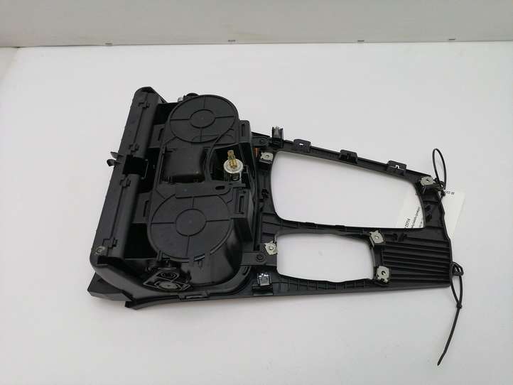 BMW 5 GT F07 (2010 - 2017)  51169142155XX Держатель чашки