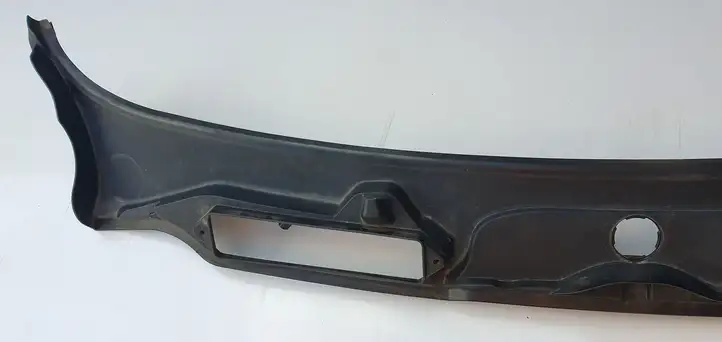 BMW 3 E90 E91 (2005 - 2012) 15677210 Жабо стеклоочистителей — фото 3
