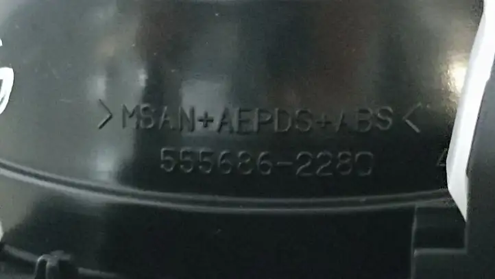 Toyota Auris E180 (2012 - 2018) 5540402200 Боковой воздушный дефлектор — фото 3