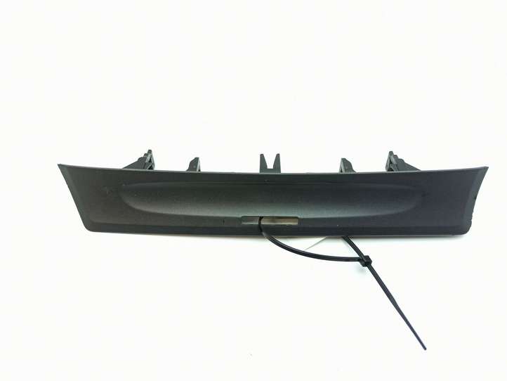 Volvo S60 (2000 - 2004)  08650366 Другая деталь панели