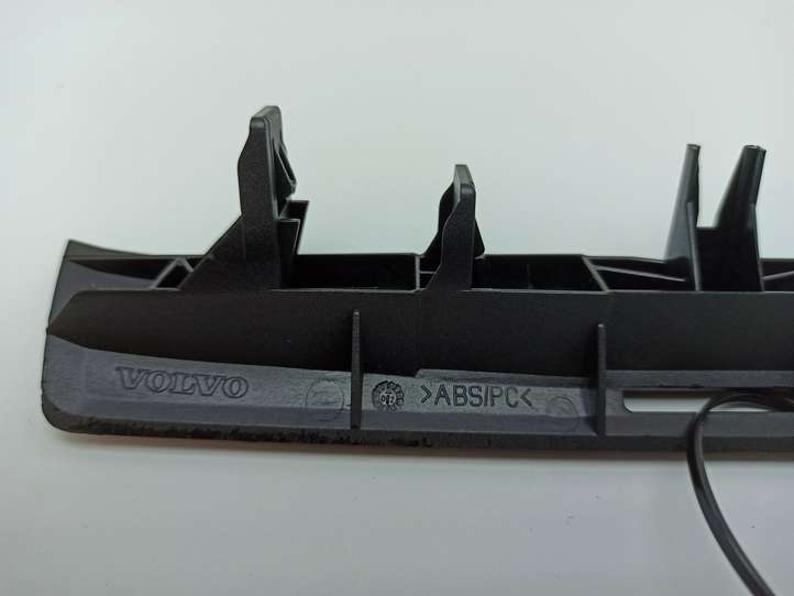 Volvo S60 (2000 - 2004)  08650366 Другая деталь панели