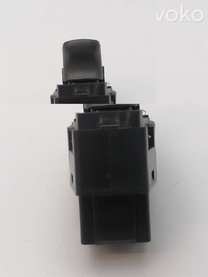 Volvo S60 (2000 - 2004)  9472275 Кнопка стеклоподъемников