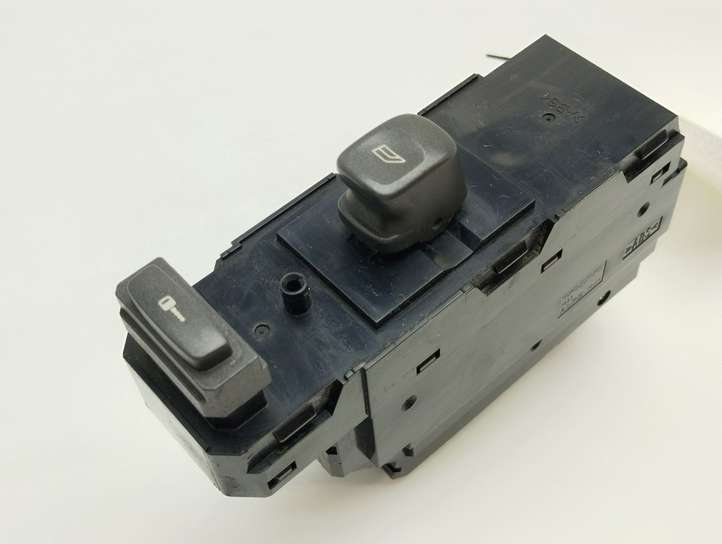 Volvo S60 (2000 - 2004)  30658117 Кнопка стеклоподъемников
