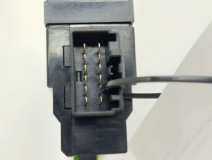Volvo S60 (2000 - 2004)  30658117 Кнопка стеклоподъемников