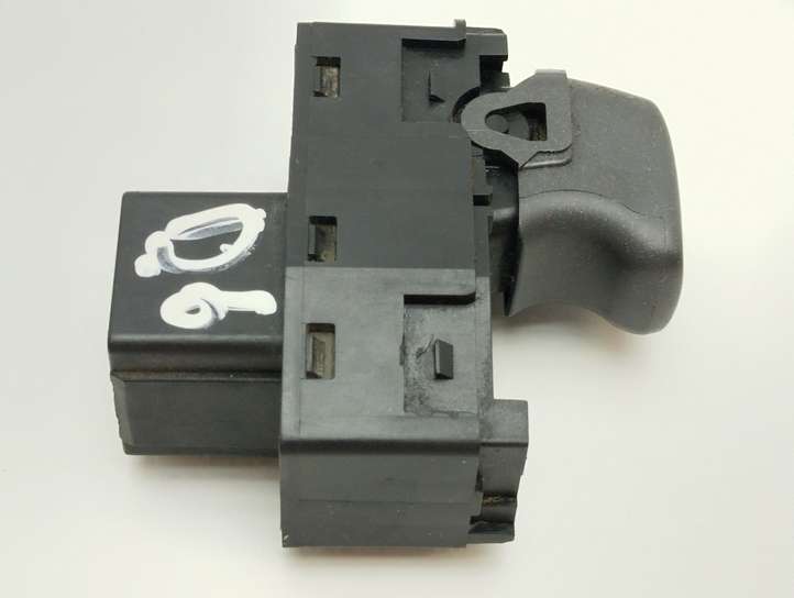Volvo S60 (2000 - 2004)  9472275 Кнопка стеклоподъемников