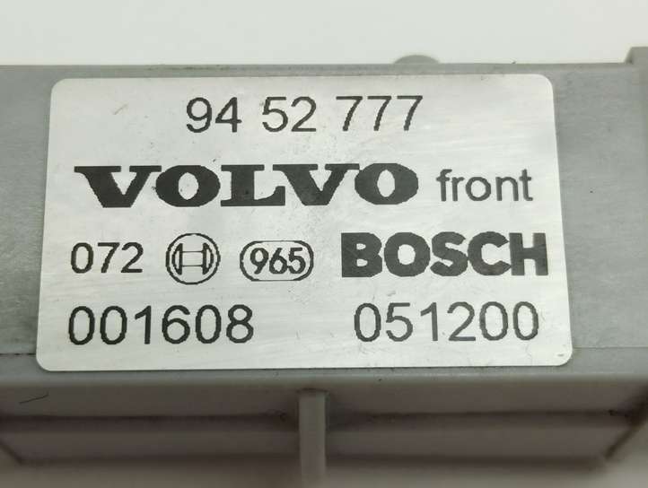 Volvo S60 (2000 - 2004)  9452777 Датчик удара надувных подушек