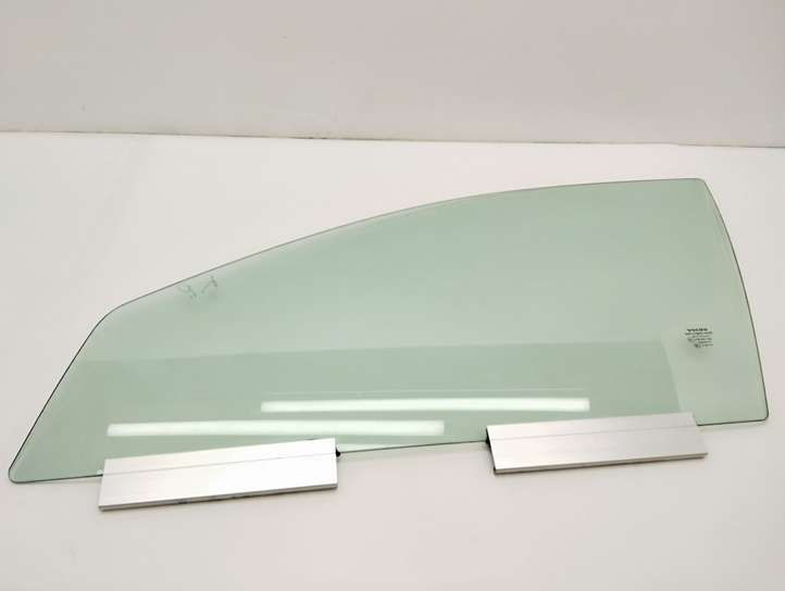 Volvo S60 (2000 - 2004)  43R001106 Основное стекло передних дверей (четырехдверного автомобиля)