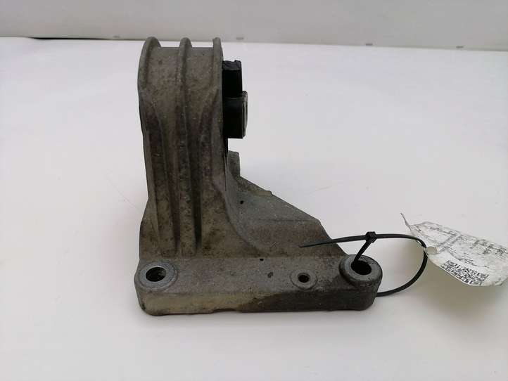 Volvo S60 (2000 - 2004)  8623927 Подушка двигателя