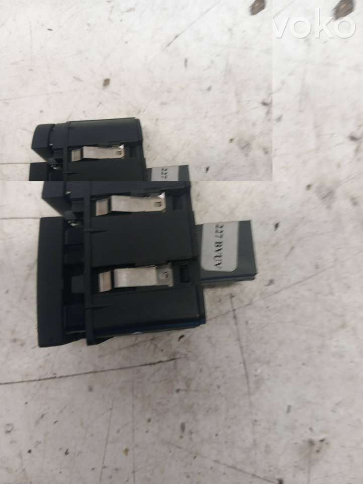 Audi A6 allroad (2006 - 2008)  4F1927227B Другие включатели / ручки/ переключатели