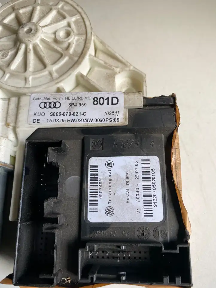 Audi A3/S3 8P (2008 - 2013) 8P4959801D Стеклоподъемник задней двери — фото 3