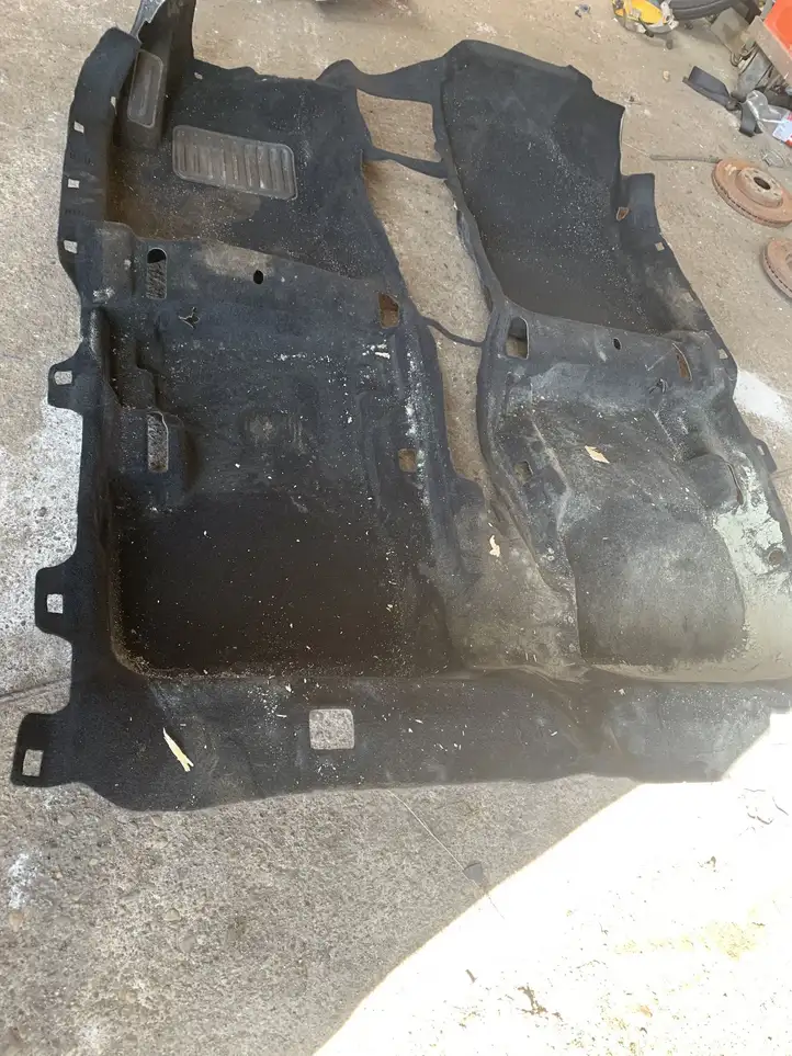 Citroen C4 Cactus (2017 - ) Ковролин салона — фото 2