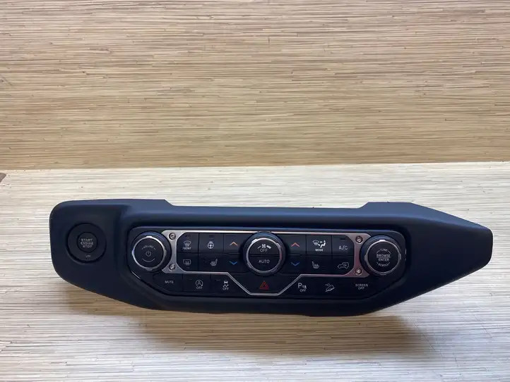 Jeep Wrangler (2018 - ) P6BE16DX9AC Блок управления климат-контролем — фото 1