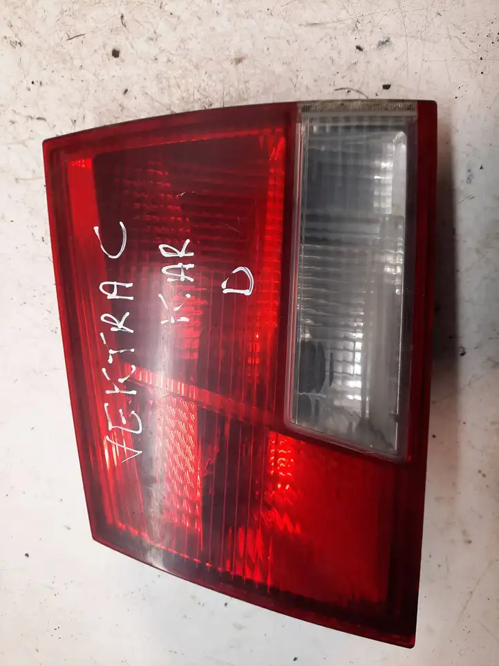 Opel Vectra C (2002 - 2005) 24469464 Задний фонарь в крышке багажника — фото 1