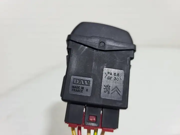 Citroen Xsara Picasso (1999 - 2012) 25211 Блок кнопок стеклоподъемников — фото 5