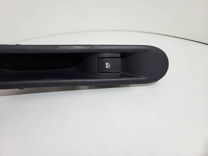Renault Espace - Grand espace IV (2004 - 2014) 8200012263 Блок кнопок стеклоподъемников — фото 9