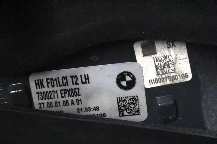 BMW 7 F01 (2008 - 2016) 7300271 Задний фонарь в крышке багажника — фото 2