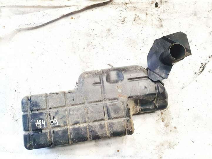 Mitsubishi Carisma (1999 - 2004)  mr552664 Резонатор воздушного фильтра
