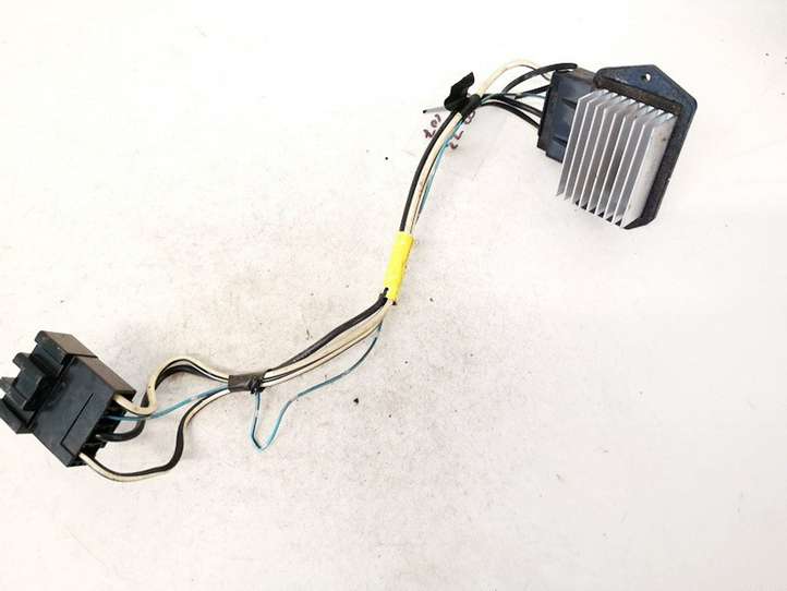 Toyota Avensis T250 (2003 - 2006)  4993002121 Реостат вентилятора печки