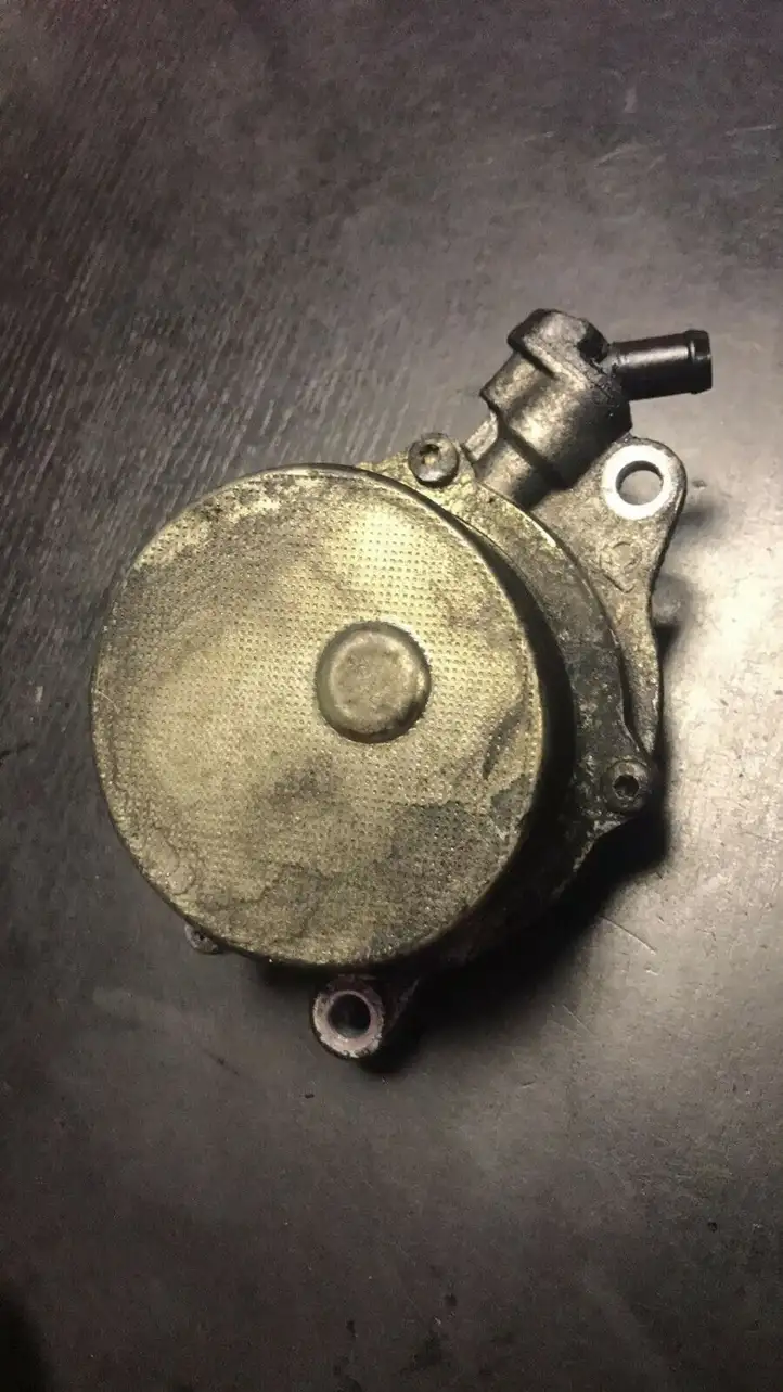 BMW 3 E46 (1998 - 2005) 7787366 Вакуумный насос — фото 1