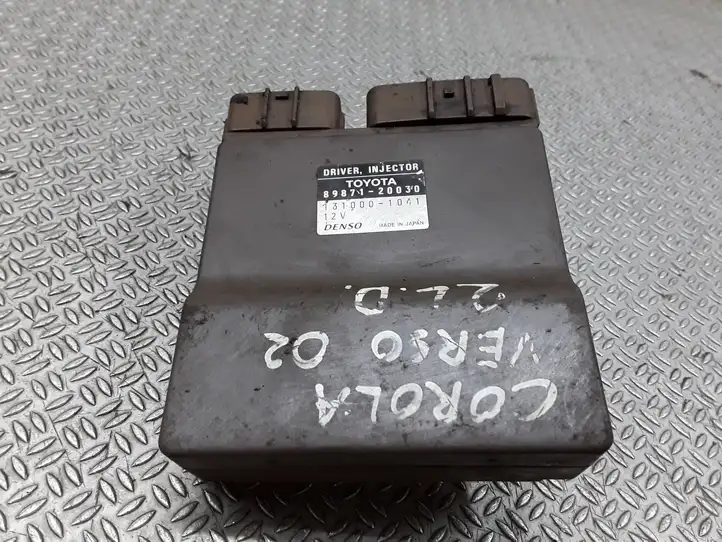 Toyota Avensis Verso (2001 - 2004) 8987120030 Блок управления форсунками — фото 2