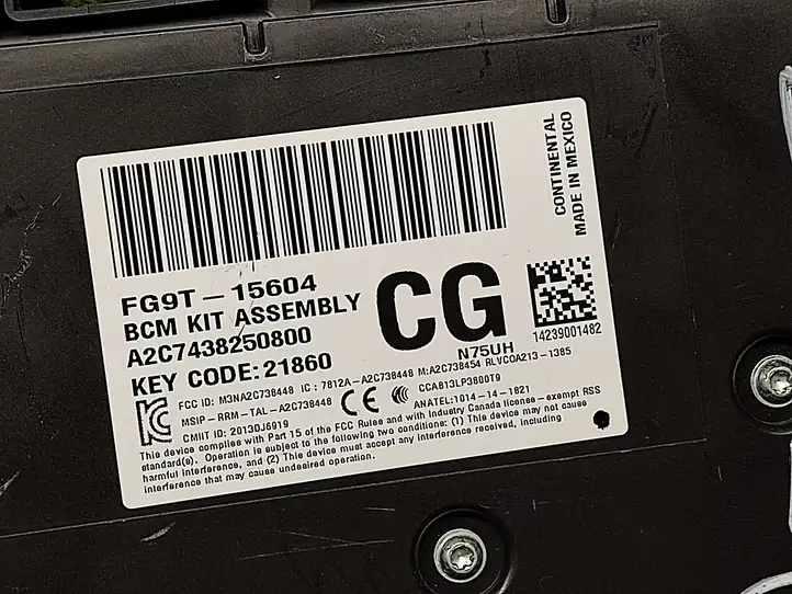 Ford Fusion II (2013 - ) FG9T15604CG Блок управления электропитанием — фото 2