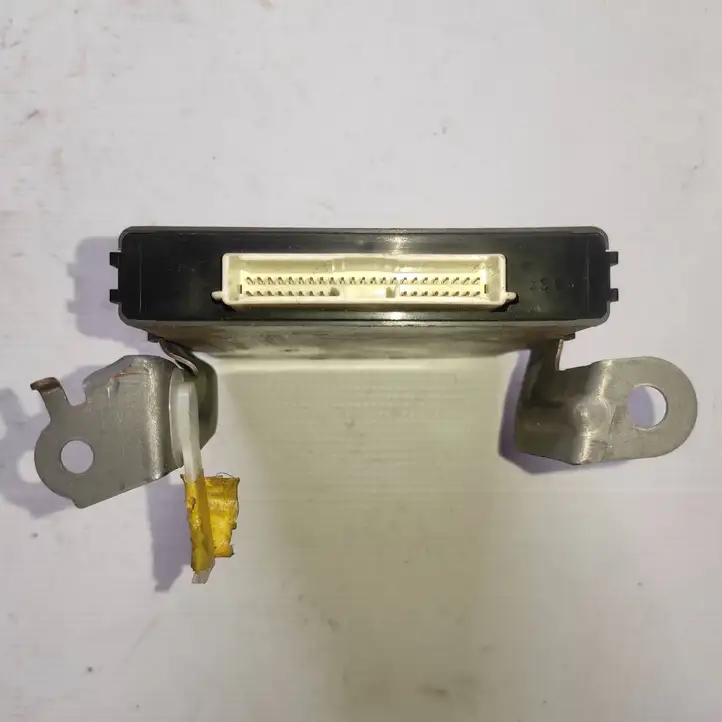 Toyota Prius (XW20) (2003 - 2009)  8967047010 Блок управления питанием