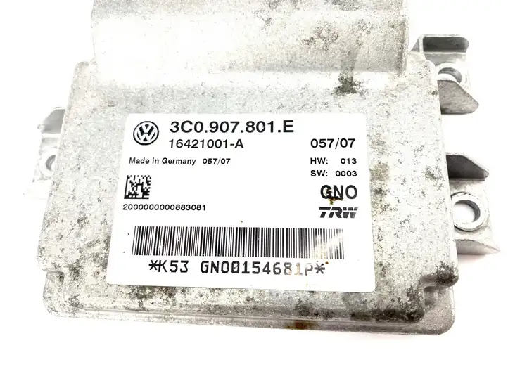 Volkswagen PASSAT B6 (2005 - 2010) 3C0907801E Блок управления стояночным тормозом — фото 2