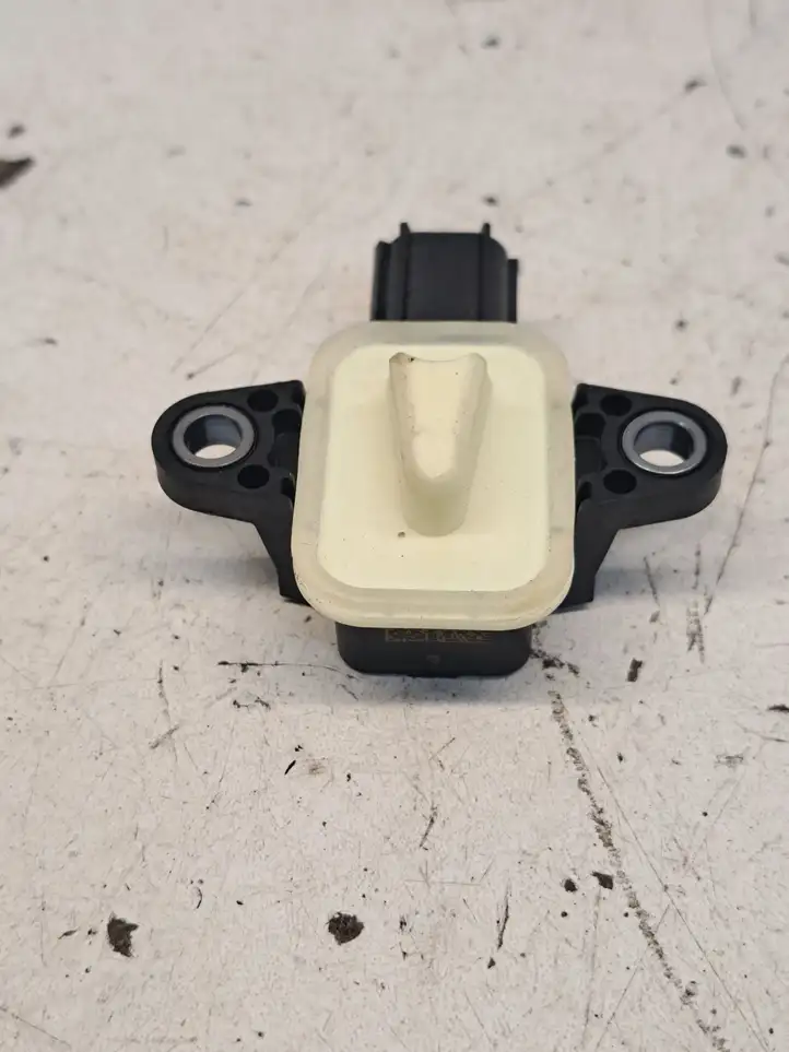 Mazda CX-3 (2018 - )  DA8A57KC0 Другой датчик