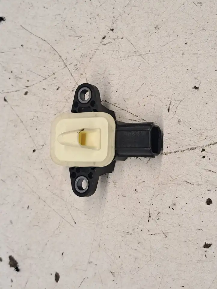 Mazda CX-3 (2018 - )  DA8A57KC0 Другой датчик