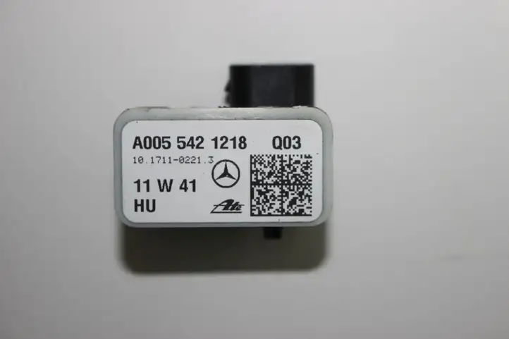 Mercedes-Benz E C207 W207 (2009 - 2017) A0055421218 Датчик удара SRS — фото 1